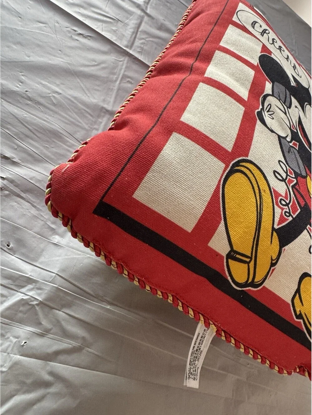 Disney Epcot Mickey Minnie Red Phone Booth United Kingdom Pillow